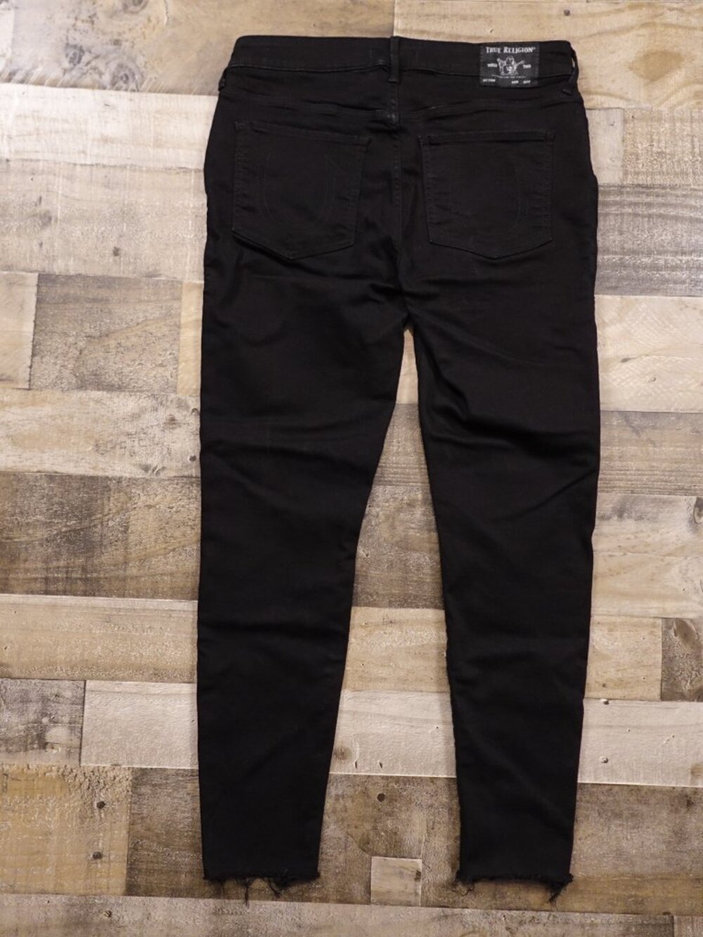 True Religion Jennie Curvy Mid Rise Skinny Jeans Women’s‎ 32 Black Stretch Raw - Picture 9 of 14